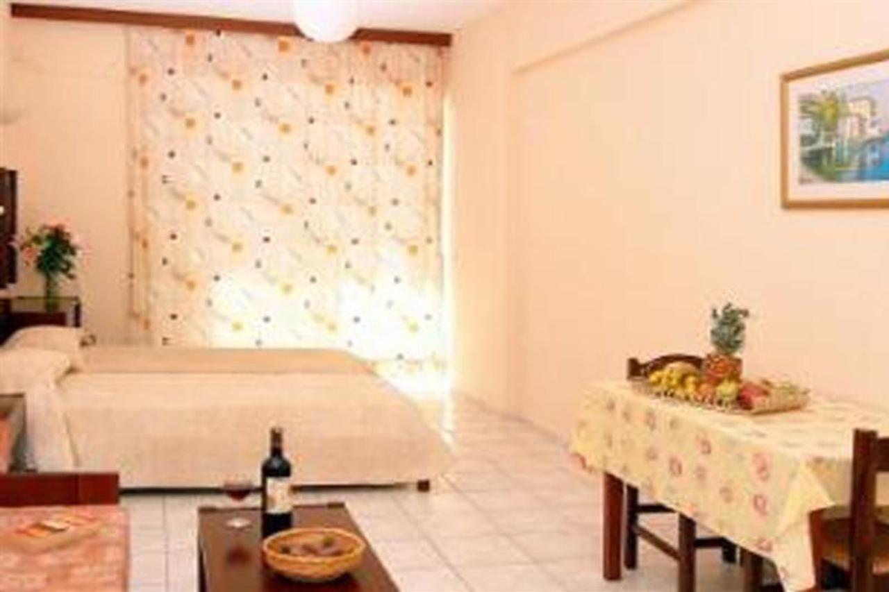 Danaos Beach Apartments Sfáka Exteriér fotografie