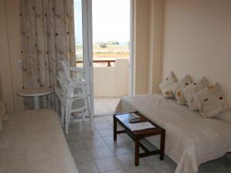 Danaos Beach Apartments Sfáka Exteriér fotografie